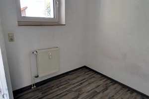 Modernes 1,5 Zimmer-Apartment mit Einbauküche und Balkon in Uni-Nähe zu vermieten – Papenburg-Privatweg 8, 39106 Magdeburg – Vorschaubild 8