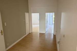 Exklusive Altbau-3-Zimmerwohnung mit Gartenbalkon in Toplage Düsseldorf – 40477 Pempelfort, Düsseldorf – Vorschaubild 4