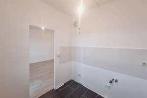 SELTENHEIT! 4-Zimmer-Wohnung - wir renovieren - frei ab Oktober! – Robinienstraße 5, 1169 Gorbitz-Süd, Dresden – Vorschaubild 3