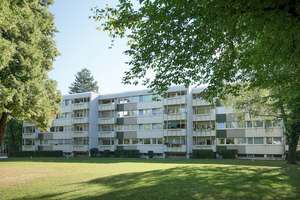 Gemütliche 1-Zimmer-Wohnung mit Einbauküche – Flaschenträgerstraße 13, 81927 Englschalking, München – Vorschaubild 1