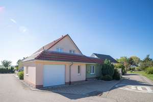 Attraktives Einfamilienhaus mit Alpenblick inkl. Ferienwohnung – Die vollständige Adresse der Immobilie erhältst du vom Anbieter., 79809 Weilheim – Vorschaubild 3
