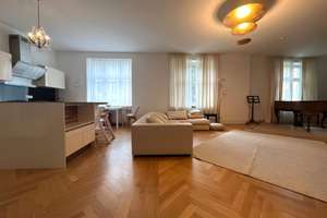 Möblierte Altbauwohnung mit Balkon im Glockenbachviertel – Hans-Sachs-Str. 1, 80469 Glockenbach, München – Vorschaubild 2