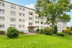 Helle 3-Zimmer-Wohnung mit Loggia und Einbauküche in gepflegtem Mehrfamilienhaus – Die vollständige Adresse der Immobilie erhältst du vom Anbieter., 72555 Metzingen – Vorschaubild 11