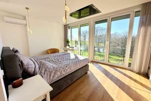 Luxuriös: kernsaniertes Einfamilienhaus mit atemberaubendem Ausblick, Indoorpool, Sauna und Garage – Die vollständige Adresse der Immobilie erhältst du vom Anbieter., 42719 Wald, Solingen – Vorschaubild 22