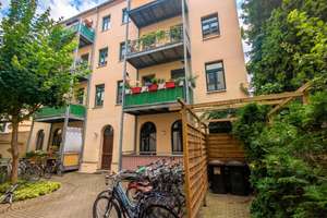 Charmante Kapitalanlage in einem saniertem Denkmalobjekt im Waldstraßenviertel