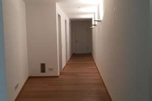Beste Lage am Englischen Garten:  Exklusive, barrierefreie 4-Zimmer-Wohnung mit großer Loggia – Kaulbachstrasse 63, 80539 Schwabing-Ost, München – Vorschaubild 10