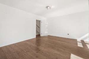 Bremen - Gete / Charmante Maisonette-Wohnung mit Terrasse, Balkon und Garage – Die vollständige Adresse der Immobilie erhältst du vom Anbieter., 28211 Gartenstadt Vahr, Bremen – Vorschaubild 9
