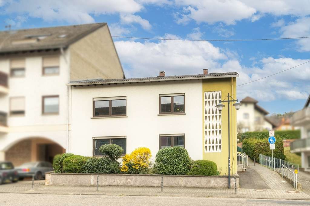 Immobilie in Hillscheid - Vollvermietetes Zweifamilienhaus - Bild 4