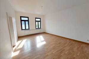 ** 1. MONAT KALTMIETFREI ** 3-R.-Whg. mit BALKON :)
