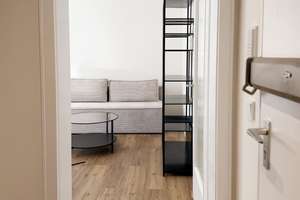 Provisionsfrei - Frisch sanierte 2 Zimmer Wohnung in Obergiesing - bezugsfrei und bereits möbliert – 81539 Obergiesing, München – Vorschaubild 2