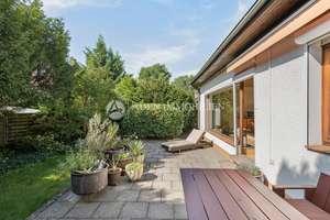 Einfamilienhaus mit besonderem Charme. Sauna, Terrasse und beheizter Garage mitten in Britz! – Koppelweg 21, 12347 Britz, Berlin – Vorschaubild 2