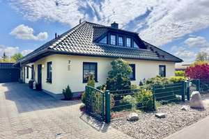 HORN IMMOBILIEN ++ Ueckermünde, Winkelbungalow mit separater Einliegerwohnung behindertengerecht – Die vollständige Adresse der Immobilie erhältst du vom Anbieter., 17373 Ueckermünde – Vorschaubild 2