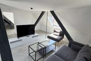 Reutlingen, für Individualisten, vollständig möblierte 2-Zimmer-Maisonette-Wohnung
