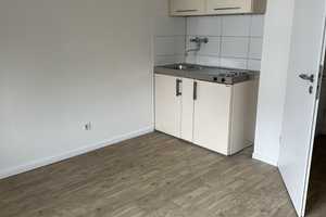 1-Zimmer-Dachgeschosswohnung in Düsseldorfs TOP Wohnlage – Düsseldorf – Vorschaubild 2
