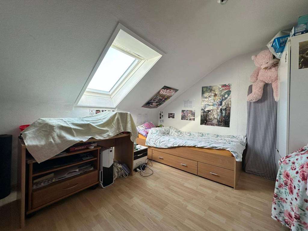 Immobilie in Plochingen - 4-Zimmer-Dachgeschosswohnung in Plochingen, Bestlage, zu verkaufen... - Bild 4