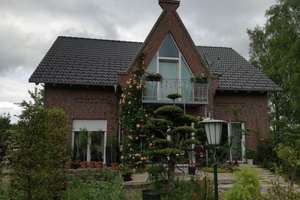 Provisionsfrei* provisionsfrei! Haus mit ELW, 255qm WF, 3966qm Garten, Einliegerwohung, Ortsradlage, – Die vollständige Adresse der Immobilie erhältst du vom Anbieter., 72178 Waldachtal – Vorschaubild 1