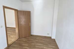 3-Zimmer-Wohnung mit Balkon, Laminat, Einbauküche und Wannenbad – Patriotischer Weg 132, 18057 Kröpeliner-Tor-Vorstadt, Rostock – Vorschaubild 5