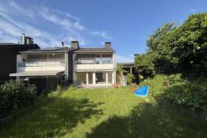Einfamilienhaus mit Garten und geräumiger Garage - ideal für die ganze Familie in Gruiten – Die vollständige Adresse der Immobilie erhältst du vom Anbieter., 42781 Haan – Vorschaubild 1
