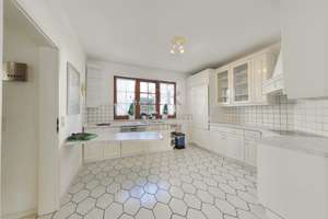 Stilvolle und großzügige 3-Raum Erdgeschosswohnung mit tollem Garten im 2-Fam.-Haus in TOP-Lage! – Die vollständige Adresse der Immobilie erhältst du vom Anbieter., 47259 Huckingen, Duisburg – Vorschaubild 13