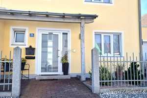 Zukunft sichern! Top - Doppelhaushälfte in sonniger und ruhiger Lage in Osterhofen - zum Zugreifen * – Osterhofen, Deggendorf (Kreis), 94486 Deggendorf (Kreis) – Vorschaubild 2