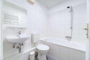 Gemütliche 2-Zimmer-Wohnung in Charlottenburg - voll möbliert – Pestalozzistraße 69, 10627 Charlottenburg, Berlin – Vorschaubild 14