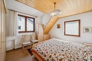 Provisionsfrei – Helles, familienfreundliches Haus mit sonniger Terrasse & schönem Garten – Die vollständige Adresse der Immobilie erhältst du vom Anbieter., 75180 Sonnenberg, Pforzheim – Vorschaubild 12