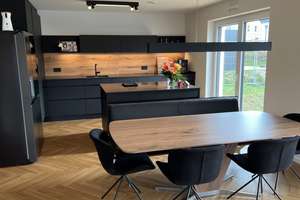 Provisionsfrei vom Eigentümer: Neuwertiges Massivhaus (A+) mit Wärmepumpe, Designerküche & Wallbox – Die vollständige Adresse der Immobilie erhältst du vom Anbieter., 95326 Kulmbach – Vorschaubild 9