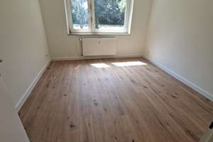 für Familien - 4 Zimmer in der Hochparterre – Thüringerstr. 17, 30179 Vahrenheide, Hannover – Vorschaubild 3