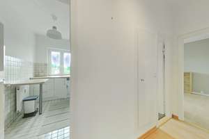 Charmante Gartenaussicht trifft modernen Wohnkomfort mit Balkon – Die vollständige Adresse der Immobilie erhältst du vom Anbieter., 14052 Westend, Berlin – Vorschaubild 12