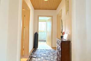 "Ihr Wohlfühlhaus mit Aussicht: Vielseitiges Einfamilienhaus mit Dach-Ausbaupotential" – Die vollständige Adresse der Immobilie erhältst du vom Anbieter., 94127 Neuburg am Inn – Vorschaubild 16