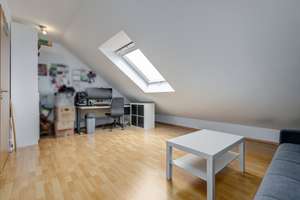 Privat 7-Zim-Reihenhaus mit Potenzial in begehrter Lage nahe Friedberger Warte / IB Hotel, 60389 FFM – 60389 Preungesheim, Frankfurt am Main – Vorschaubild 14