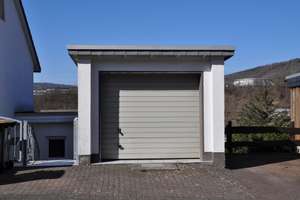 Einfamilienhaus mit Anliegerwohnung – Solide Kapitalanlage oder Mehrgenerationenwohnen – Die vollständige Adresse der Immobilie erhältst du vom Anbieter., 57080 Eiserfeld, Siegen – Vorschaubild 4