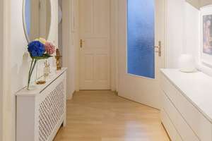 Charmante 2-Zimmer-Wohnung im beliebten Stuttgarter Westen – Ideal für Kapitalanleger! – Die vollständige Adresse der Immobilie erhältst du vom Anbieter., 70176 Rosenberg, Stuttgart – Vorschaubild 2