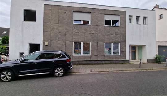 Bild von ***Wohnen und Arbeiten unter einem Dach***Wohn- und Geschäftshaus in zentraler Lage