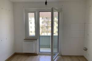 sehr schöne top renovierte 2 Zi. Whg. mit Wohnküche und Balkon – Fürstenrieder Str. 309, 81377 Am Waldfriedhof, München – Vorschaubild 8