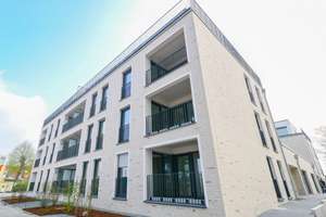Sonnenlicht, Stil & offene Küche: Großzügige Etagenwohnung mit Loggia als private Oase – Heyestraße 215, 40625 Gerresheim, Düsseldorf – Vorschaubild 1