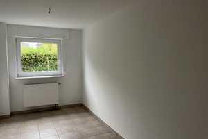**Renoviertes,  großzügiges Reihenmittelhaus in Leverkusen Kursiefen** – Kursiefer Weg 12, 51375 Leverkusen – Vorschaubild 4