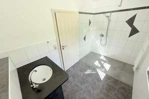 Hochwertiges und gepflegtes Einfamilienhaus in Zentrumsnähe von Nümbrecht – Die vollständige Adresse der Immobilie erhältst du vom Anbieter., 51588 Nümbrecht – Vorschaubild 8