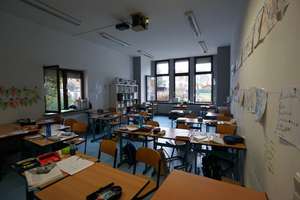 Stilvolles Ensemble aus Schule & Mehrfamilienhaus auf einem großzügigen 4.800 m² Areal. – Die vollständige Adresse der Immobilie erhältst du vom Anbieter., 34134 Niederzwehren, Kassel – Vorschaubild 11