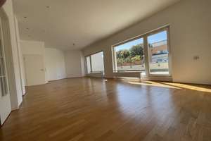 Rarität: Exklusive 3,5 Zimmer-Penthouse-Wohnung mit traumhaftem Ausblick – Alfons-Auer-Straße 8b, 93053 Galgenberg, Regensburg – Vorschaubild 3