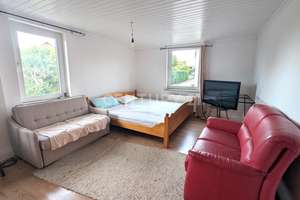 Charmantes Investment-Duo: Massives Zweifamilienhaus & Holzbohlenhaus EEK A+ – Die vollständige Adresse der Immobilie erhältst du vom Anbieter., 31191 Algermissen – Vorschaubild 11