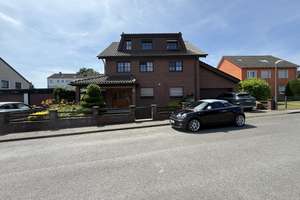 Viel Platz für neue Pläne | 143 m² · 5 Zimmer · 2 Balkone – 45663 Röllinghausen, Recklinghausen – Vorschaubild 2