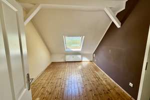 Dachgeschosswohnung mit Balkon – komplett saniert (2015) – Gerlingstr 194, 47167 Neumühl, Duisburg – Vorschaubild 5