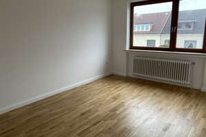 Helle 3-Zimmer-Wohnung mit EBK, Balkon und Garage am Bürgerpark – Busestraße 9, 28213 Neu-Schwachhausen, Bremen – Vorschaubild 4