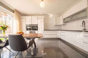 IHR ZUHAUSE, DAS STANDARDS NEU DEFINIERT - 225 m² gehobenes Wohngefühl – Die vollständige Adresse der Immobilie erhältst du vom Anbieter., 65439 Flörsheim am Main – Vorschaubild 11