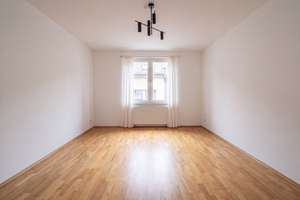 Wohnen im Zentrum von Köln - Zwei-Zimmer-Wohnung mit Balkon, Carport und Keller – 50667 Altstadt/Nord, Köln – Vorschaubild 2