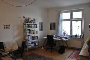 Sonniges Altbau-Studio mit separatem Schlafzimmer - Provisionsfrei – Pflügerstr. 64, 12047 Neukölln (Ortsteil), Berlin – Vorschaubild 2