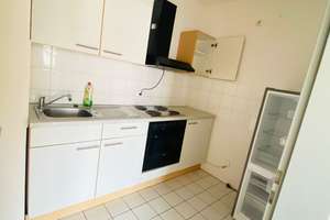 Lebendig wohnen: 2-Zimmer-Wohnung mit Balkon in Ingolstadt NordOst – Die vollständige Adresse der Immobilie erhältst du vom Anbieter., 85055 Nordost, Ingolstadt – Vorschaubild 3