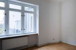 Bezugsfreie 2-Zimmer-Altbauwohnung im Prenzlauer Berg – zwischen Cafés, Boutiquen und Parks! – Driesener Straße 29, 10439 Prenzlauer Berg, Berlin – Vorschaubild 5