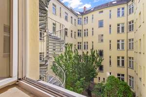 BEZUGSFREI - Geräumige & lichtdurchflutete 2-Zimmer-Etagenwohnung in Prenzlauer Berg – Wichertstr. 46, 10439 Prenzlauer Berg, Berlin – Vorschaubild 3